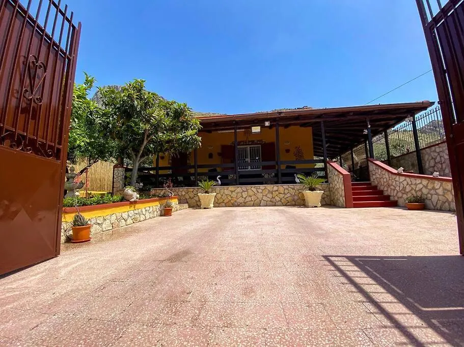 Casa Vacanze Villino Nando Palermo Italia